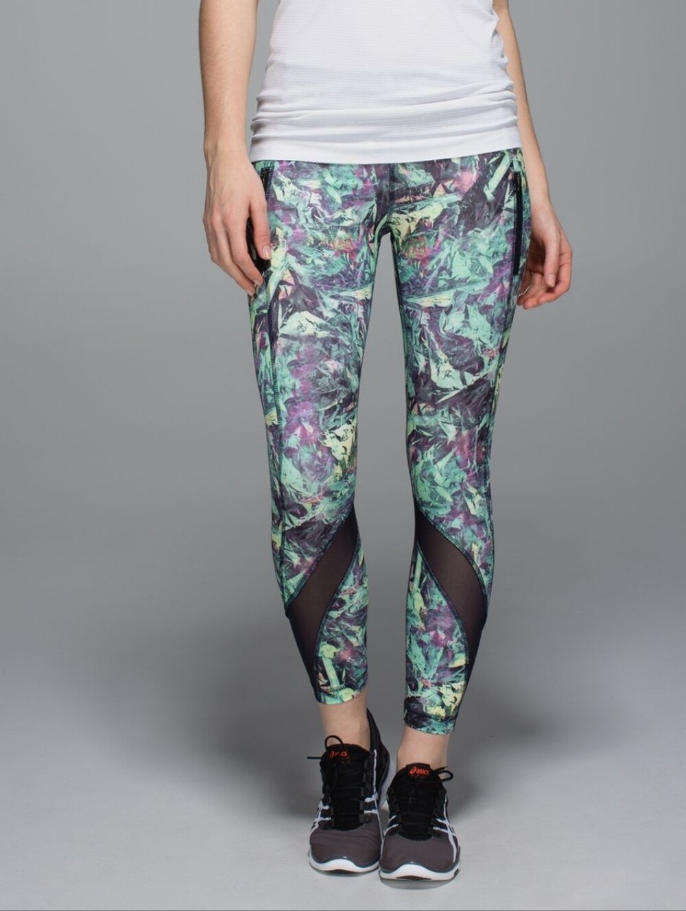 Lululemon Inspire Tight II *Full-On Luxtreme (Mesh)Iridescent Multi / Naval Bl